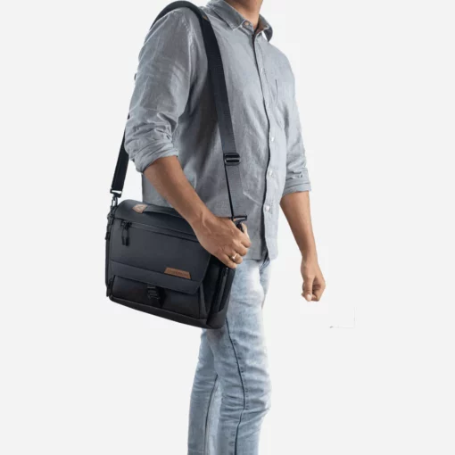 Carbonado Envoy 14 Messenger Side Bag 10